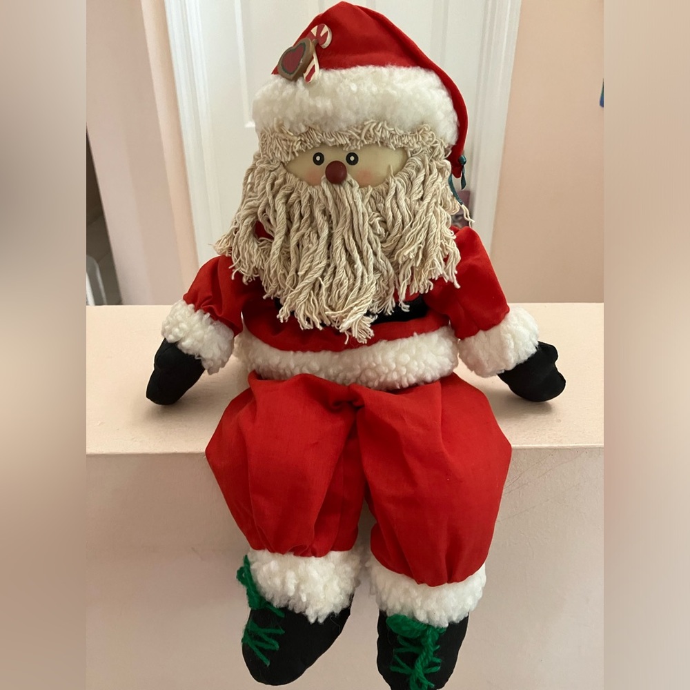 Sitting Santa